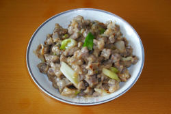 ＜鲁菜＞葱爆羊肉丁