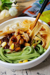 【炸酱面，花样做】：番茄炸酱面