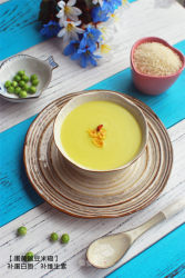 补蛋白质，补维生素【蛋黄豌豆米糊】