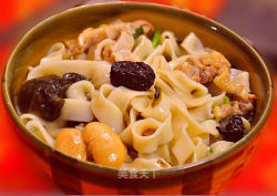 筋道的手擀碱水面