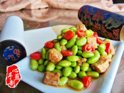 心蓝手制私房菜【麻辣毛豆肉丁】——不可以浪费食物