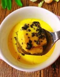 胡萝卜黄瓜蛋羹