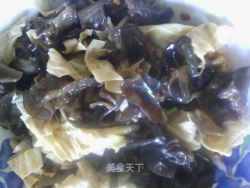 简单美味——凉拌干豆皮木耳