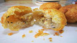 陕西风味小吃“炸油糕”