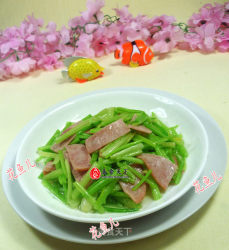 火腿片炒芹菜