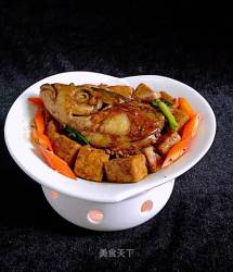 鱼头烧豆腐