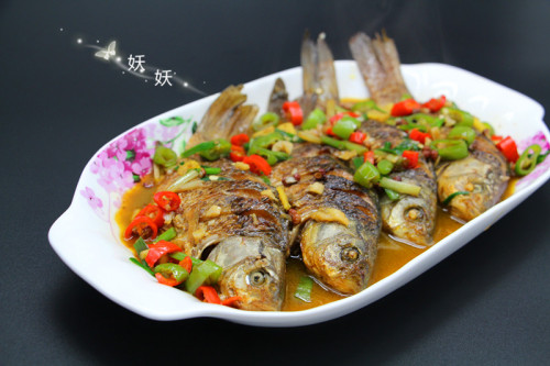 [9圖]兒童麻辣下飯小鯽魚的家常做法,配方,步驟圖解 - 菜譜網