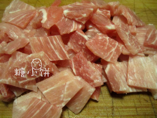 [这是瘦肉版本 猪肉切片~这块肉中间夹了一丝丝肥肉