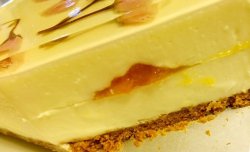 樱花黄桃芒果酱夹心酸奶冻芝士