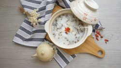 山药木耳百合粥