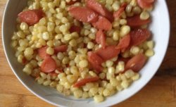 火腿肠炒玉米粒