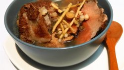 土茯苓茅根炖猪骨——最好喝的清热祛湿汤