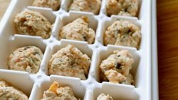 宝宝辅食，三文鱼丸