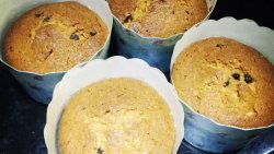 焦糖香蕉巧克力豆玛芬纸杯蛋糕