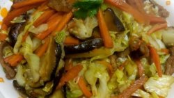 包菜炒肉丝