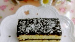 巧克力花生蛋糕