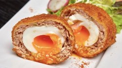 【苏格兰蛋】鸡蛋裹肉炸一炸，绝妙！