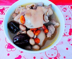 花生红枣猪脚汤