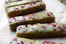 手工玫瑰抹茶牛轧糖