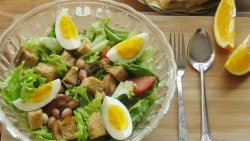 油醋汁面包沙拉