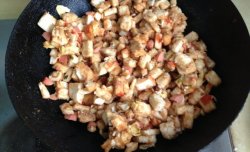 西红柿鸡蛋炒馒头丁