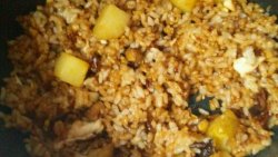 懒人香菇鸡蛋土豆闷饭