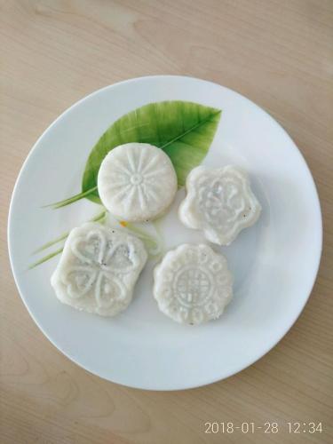 [8图]山药茯苓糕(黑芝麻)_一岁宝宝辅食的家常做法,配方,步骤图解 - 