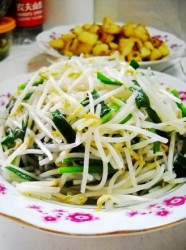 素炒韭菜绿豆芽