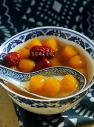 芋圆红枣糖水