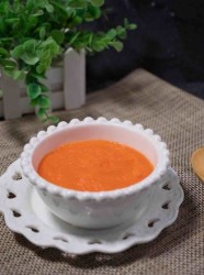 宝宝辅食 保护视力的胡萝卜泥