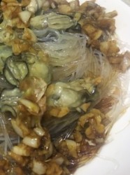 蒜蓉粉丝蒸生蚝