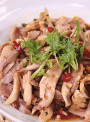 凉拌鸡腿肉