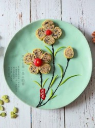 [花开富贵]新春蒸鲜肉蛋卷