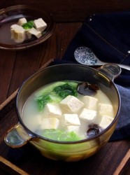 鸡汁豆腐汤