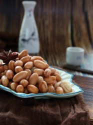 水煮五香花生米