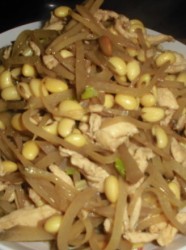 鸡肉咸菜炒黄豆