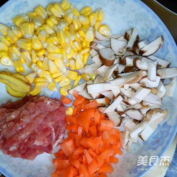 [7图]香菇玉米胡萝卜瘦肉粥的家常做法,配方,步骤图解 